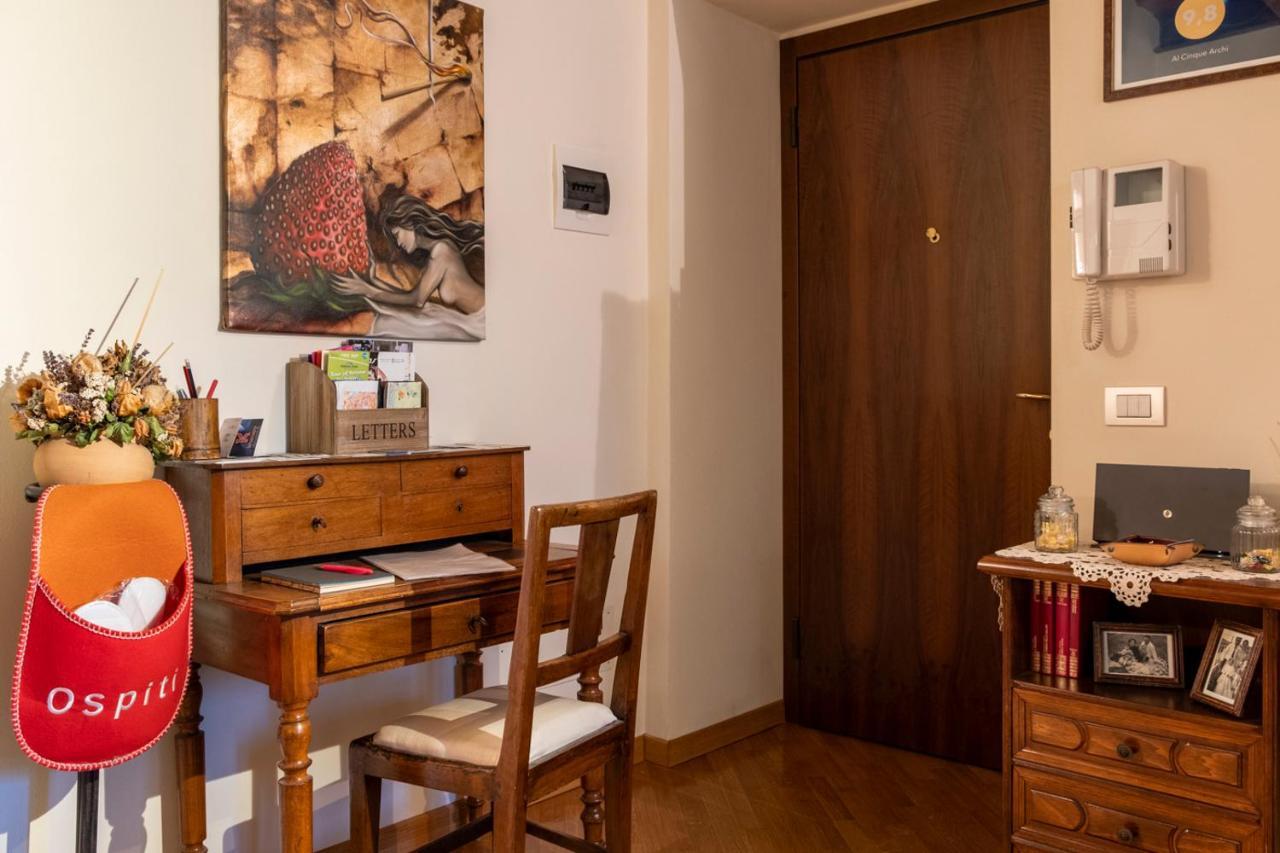 Apartament Ai Cinque Archi Werona Zewnętrze zdjęcie